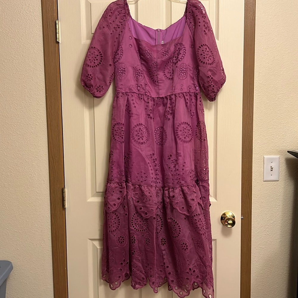 UNKNOWN Maxi purple organza dress w/short puffy sleeves & eyelet designs Size XL